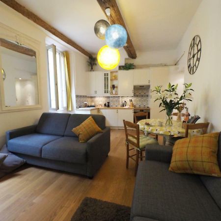 2 Bedroom Apartment Old Town Centre Nice Exterior photo